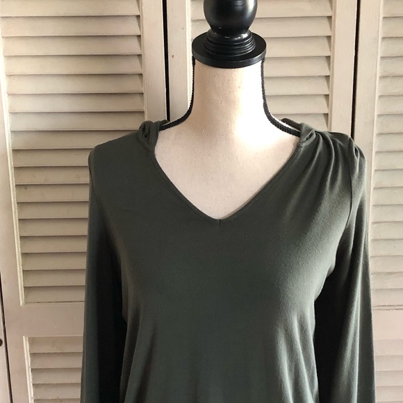 Torrid Super Soft Green Drawstring Side Tunic Tee - Picture 2 of 7